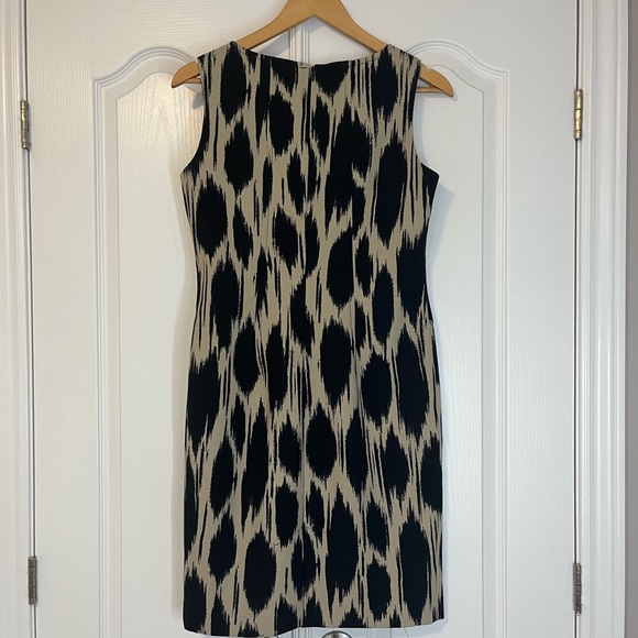 Cleo Tan & Black Dress - Picture 4 of 5